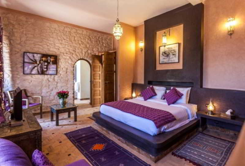 Riad Dharma Bou Mkila Екстериор снимка