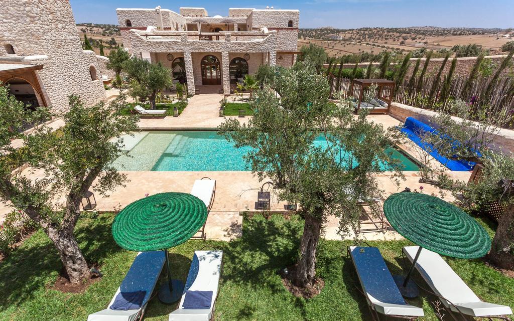 Riad Dharma Bou Mkila Екстериор снимка